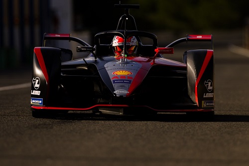 1574414106875136.jpg 500日產(chǎn)e.dams車隊(duì)備戰(zhàn)世界電動(dòng)方程式錦標(biāo)賽第六季的首輪比賽 2.jpg